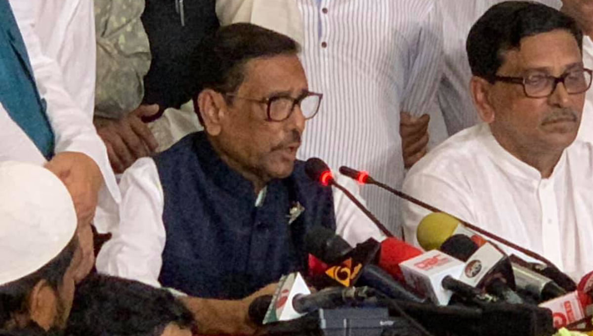 Road transport and bridges minister and Awami League general secretary Obaidul Quader talks to reporters at the airport on Wednesday, 15 May, 2019. Photo: Courtesy
