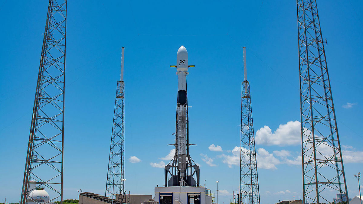 his handout photo released by SpaceX on May 16, 2019 shows Falcon 9 ready for the second launch tentative of 60 Starlink satellites from Space Launch Complex 40 at Cape Canaveral Air Force Station in Cape Canaveral, Florida.