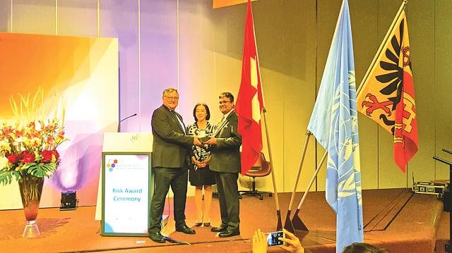 Nandan Mukherjee receives United Nation`s Risk Award 2019 at Global Platform for Disaster Risk Reduction conference in Geneva on Friday. Photo: Collected