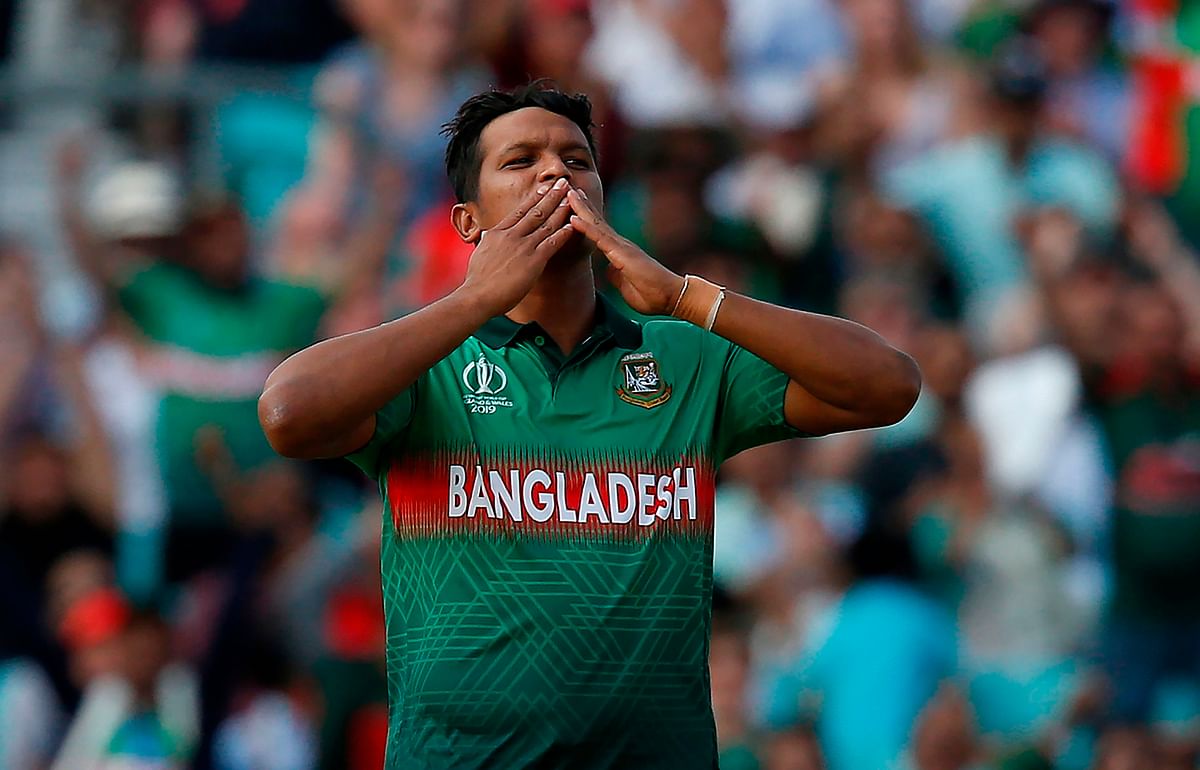 Bangladesh`s Mohammad Saifuddin celebrates taking the wicket of South Africa`s Rassie van der Dussen for 41 runs during the 2019 Cricket World Cup group stage match between South Africa and Bangladesh at The Oval in London on 2 June 2019. Photo: AFP