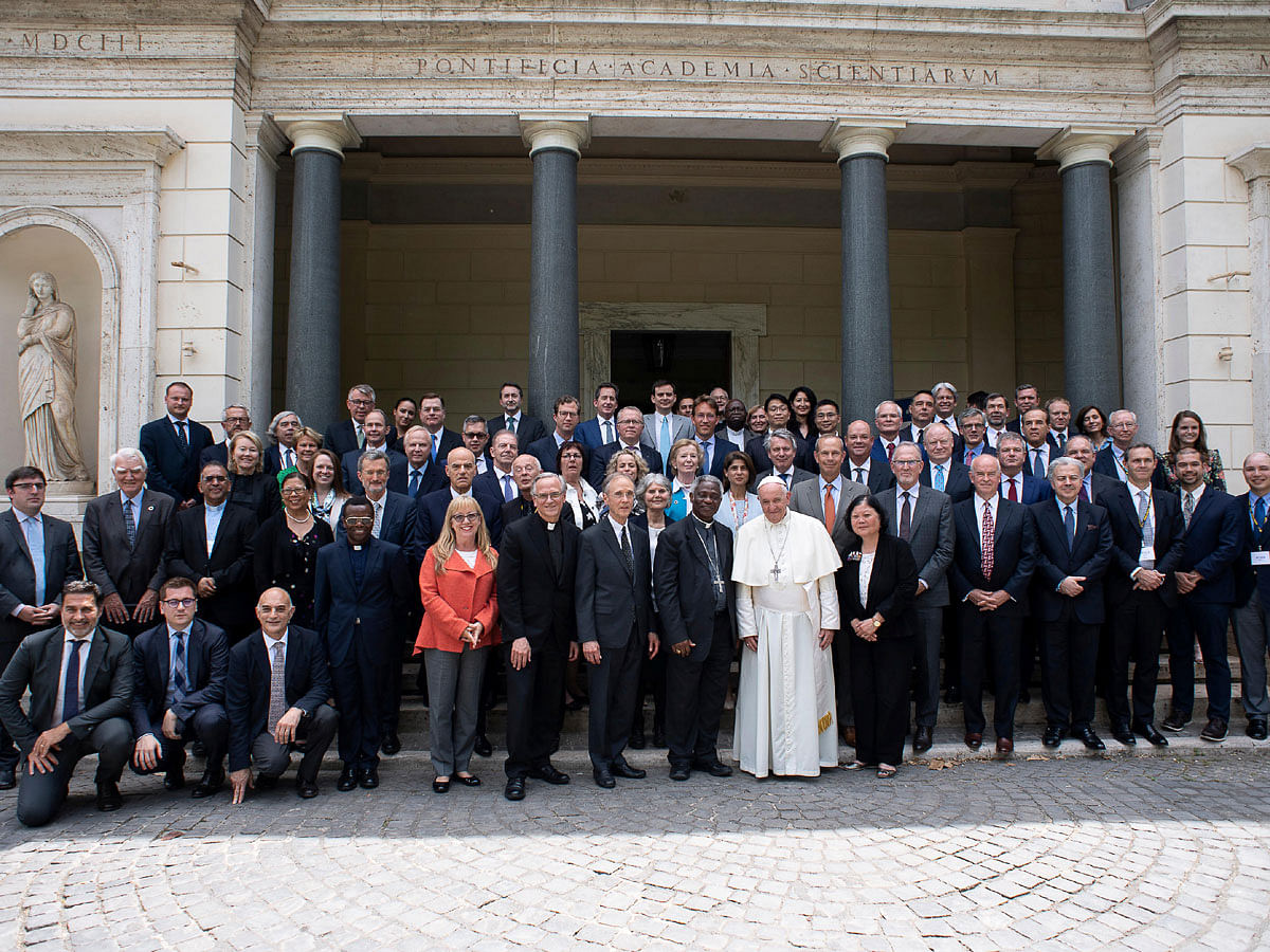 Pope Francis poses for a photograph with energy representatives at the end of a two-day meeting at the Academy of Sciences, at the Vatican, on 14 June 2019. Reuters File Photo