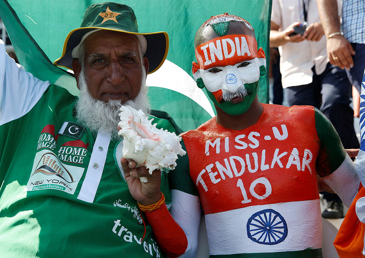 India and Pakistan fans before the 2017 ICC Champions Trophy Final match at The Oval on 18 June 2017. Reuters File Photo