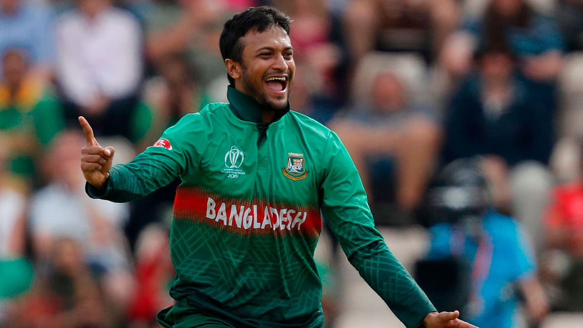 Bangladesh`s Shakib Al Hasan celebrates after the dismissal of Afghanistan`s captain Gulbadin Naibduring the 2019 Cricket World Cup group stage match between Bangladesh and Afghanistan at the Rose Bowl in Southampton, southern England, on 24 June 2019. Photo: AFP
