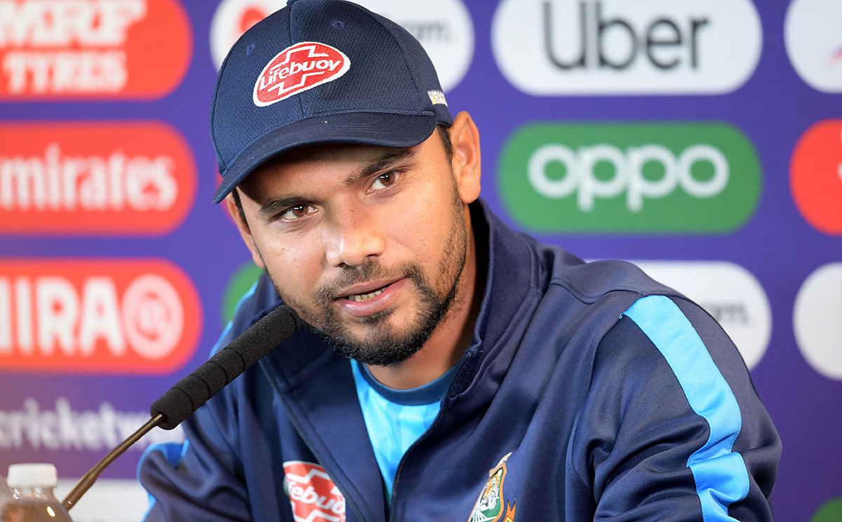 Bangladesh`s captain Mashrafe Mortaza attends a press conference at Edgbaston in Birmingham, central England on 1 July, 2019, ahead of their 2019 Cricket World Cup group stage match against India. Photo: AFP