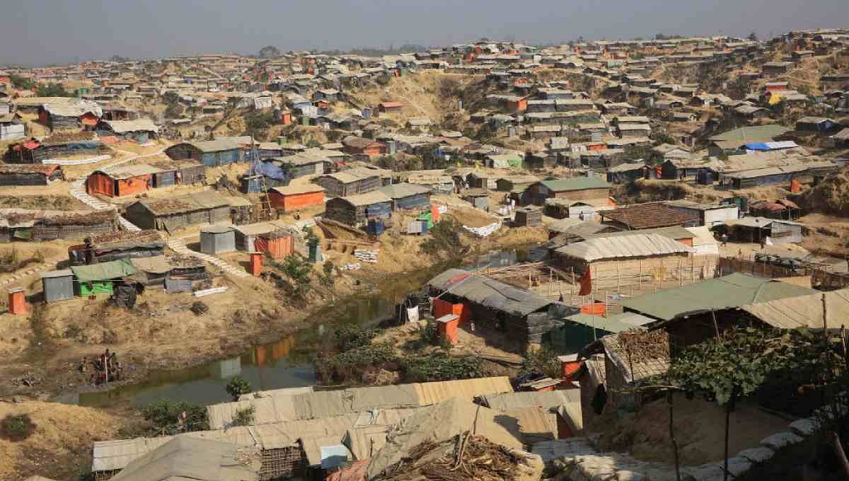 Over 6,000 acres of land has been deforested for setting up Rohingya camps in Cox’s Bazar. UNB File Photo
