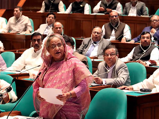 Prime minister Sheikh Hasina delivering her valedictory speech in the third session (Budget Session) of 11th parliament on Thursday. Photo: BSS