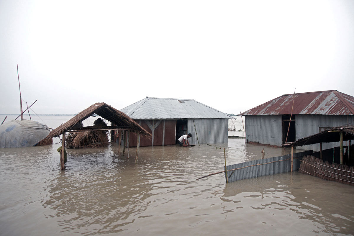 Houses are seen flooded in Kurigram, Bangladesh, 15 July, 2019. Photo: Reuters