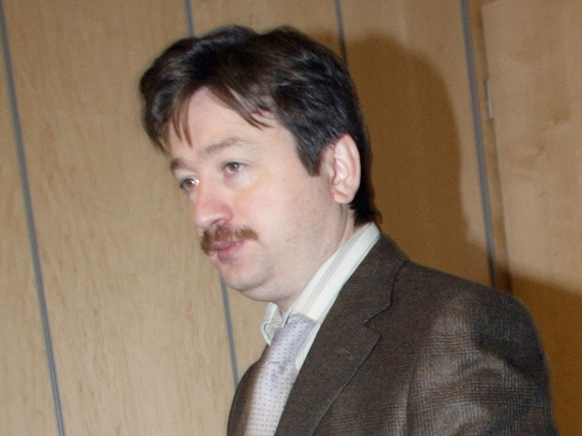 Yukos board of directors member Alexander Temerko attends a press conference of the Yukos board members at the company`s central office in Moscow, Russia 17 December 2003. Photo: Reuters