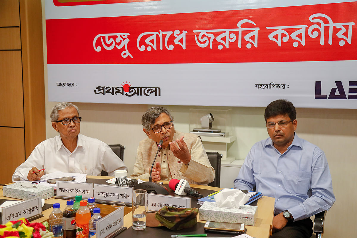 Bishwo Shahitto Kendro chairman Abdullah Abu Sayeed speaks at the roundtable on Monday. Photo: Prothom Alo