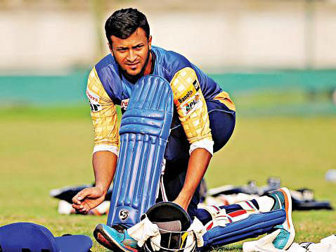 Shakib Al Hasan, who played for Dhaka Dynamites in the last edition of Bangladesh Premier League, signs an agreement with Rangpur Riders on Wednesday. Prothom Alo File Photo