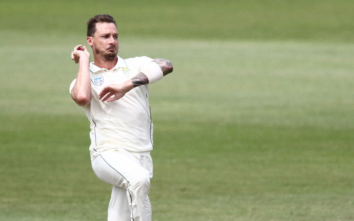 In this file photo taken on 16 February 2019 South Africa’s Dale Steyn bowls during day 4 of the first test match between South Africa and Sri Lanka held at the Kingsmead Stadium in Durban. South African Dale Steyn, one of the great fast bowlers of the modern era, on 5 August 2019 announced his retirement from Test cricket. Photo: AFP