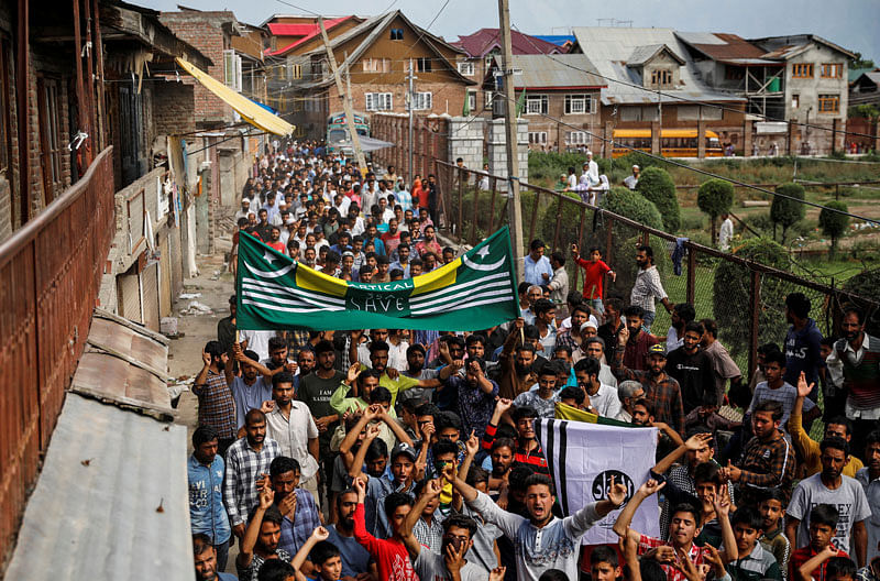 Kashmiri men shout slogans during a protest after the scrapping of the special constitutional status for Kashmir by the Indian government, in Srinagar, on 11 August 2019. Photo: Reuters