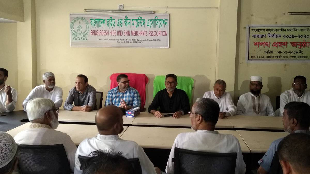 Bangladesh Hide and Skin Merchants Association leaders decide against selling rawhides until its meeting with the Commerce ministry on Sunday afternoon. Photo: UNB
