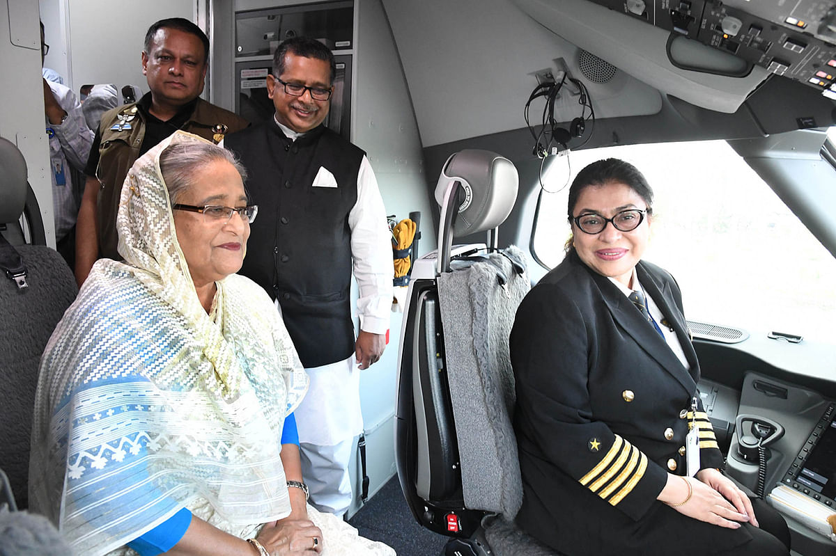 Prime minister Sheikh Hasina boarded the aircraft, inspected it and talked to the pilots and the crew members after inauguration. Photo: PID