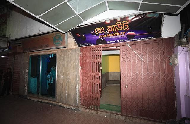 Police conducted a raid at `Hangout` club in Chattogram on Friday night. Photo: Jewel Shil
