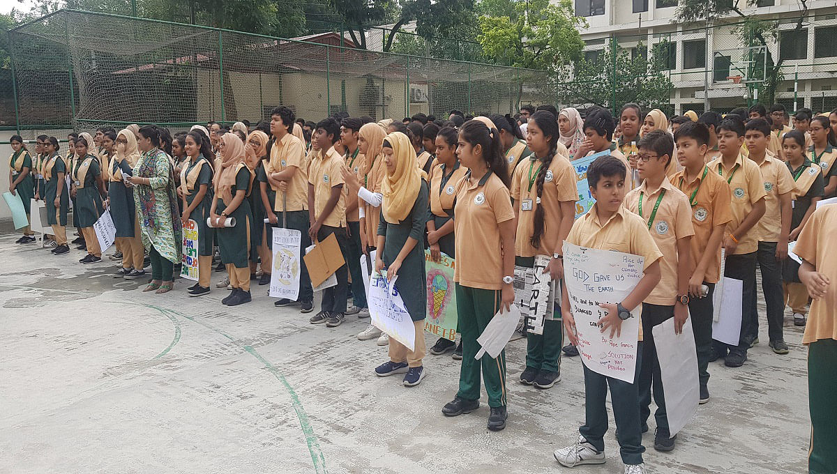 Aga Khan School, Dhaka joins global climate strike. Photo: UNB