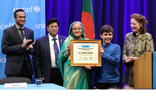 Prime minister Sheikh Hasina with the Champion of Skill Development for Youth award in New York on 26 September, 2019. Photo: BSS