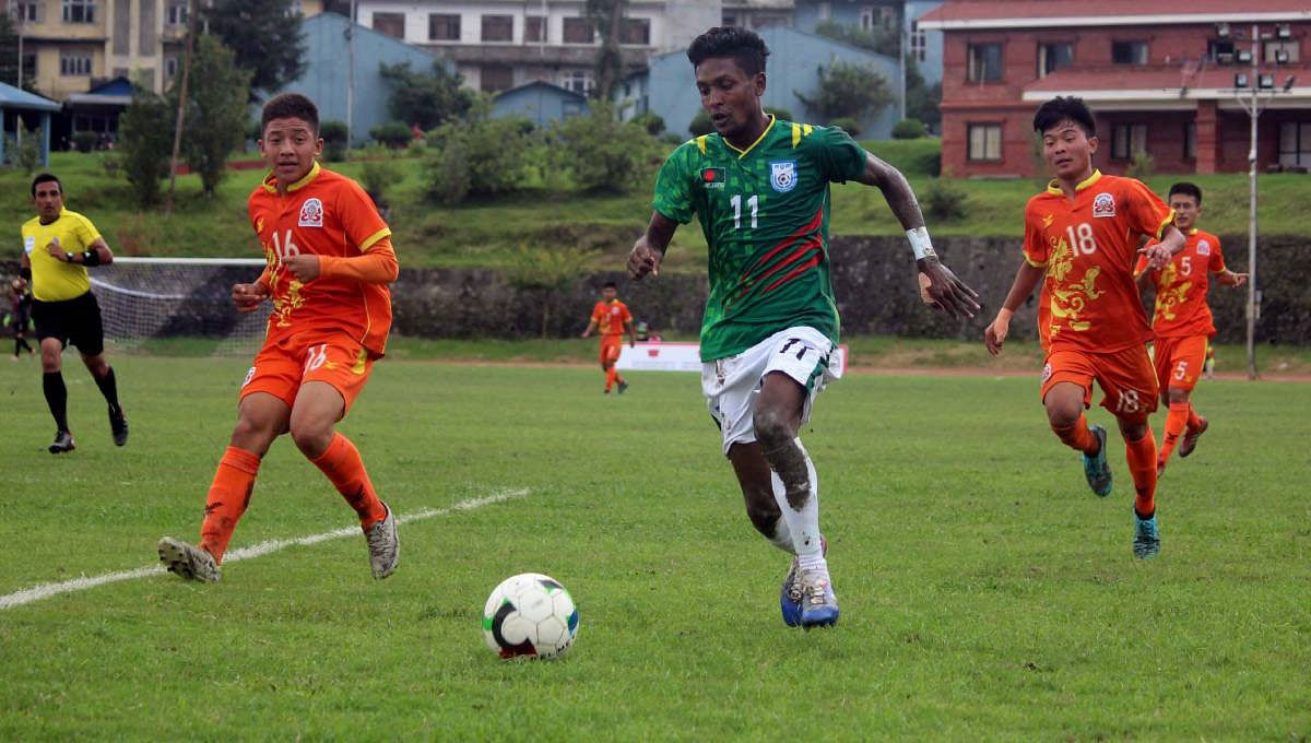 Bangladesh reach SAAF U-18 final crushing Bhutan. Photo: UNB