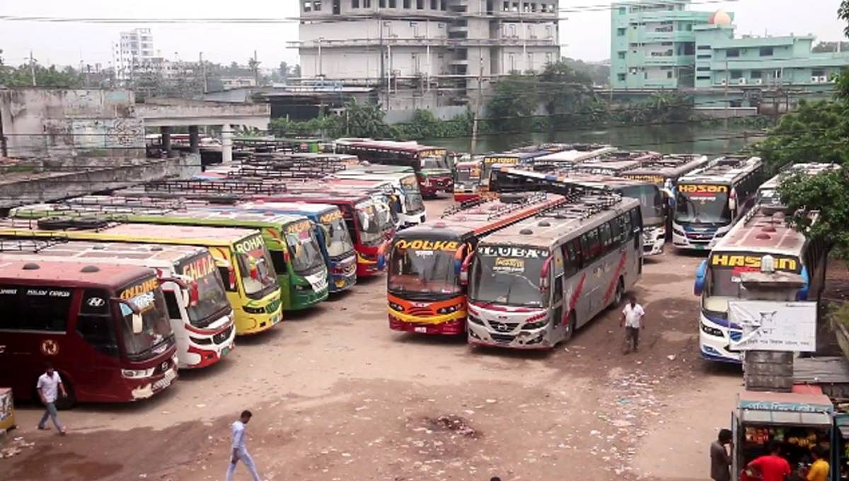 Bus services halted on Natore-Rajshahi route. Photo: UNB