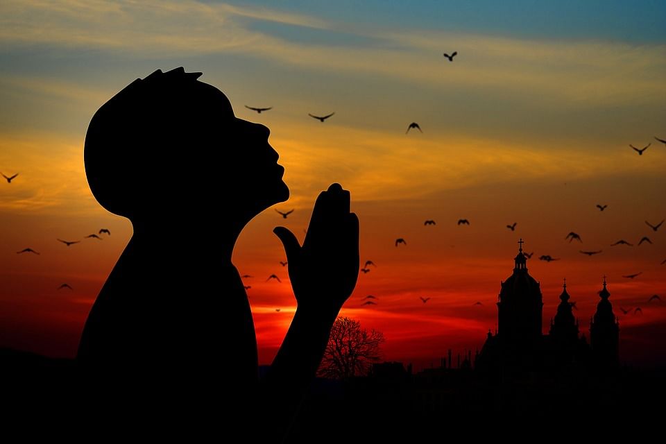 A new study says nations become more religious as population ages. Photo: Pixabay