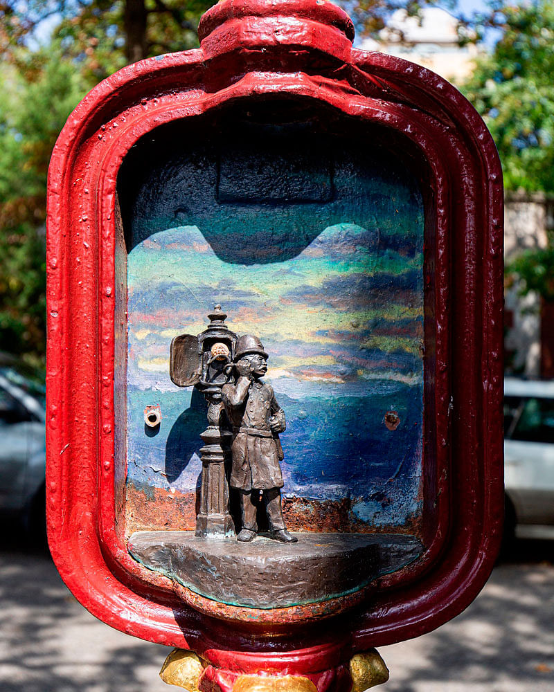 An old police and fire call box is decorated with art by artist Michael Knud Ross as part of the Sheridan-Kalorama Call Box Restoration Project in Washington, DC, on 16 September 2019. Photo: AFP