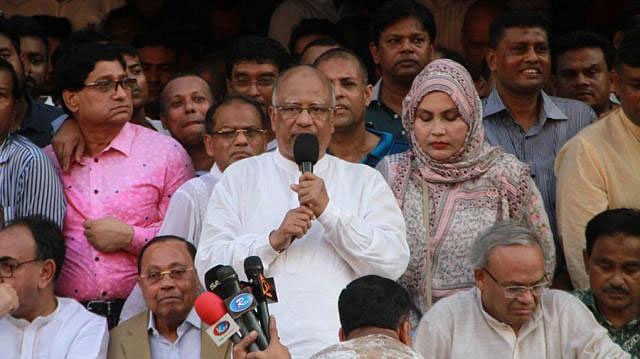 BNP standing committee member Khandaker Mosharraf Hossain speaks at a rally in front of BNP’s Naya Paltan central office protesting the murder of BUET student Abrar Fahad on Saturday. Photo: Focus Bangla.