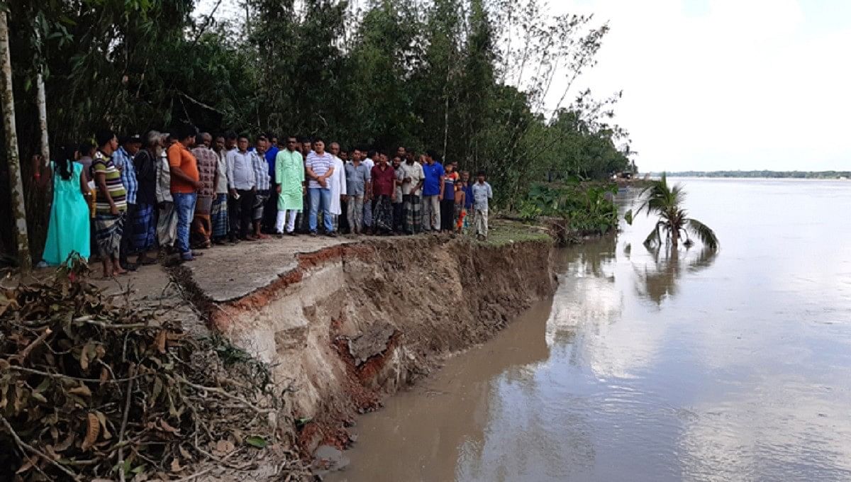 Local people`s representatives visit the villages suffer the river erosion. Photo: UNB