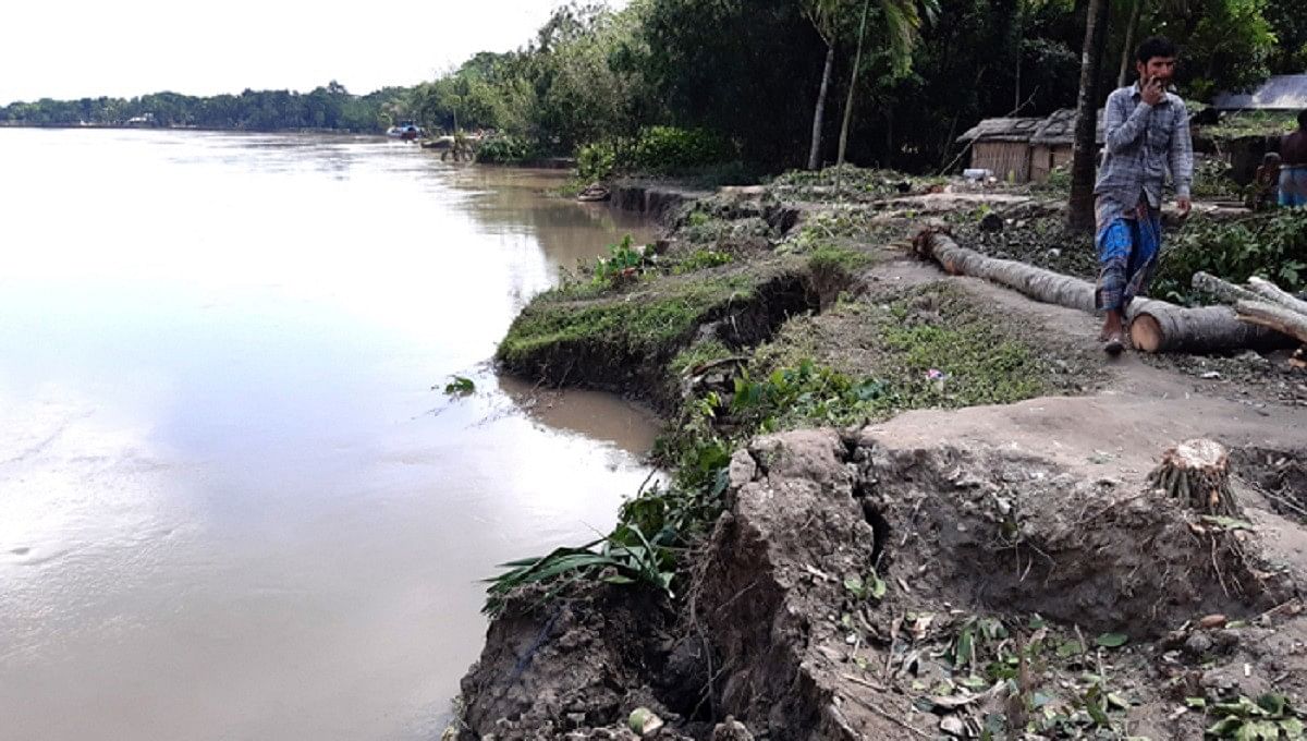 Large chunks of mud devoured by the erosion of Madhumati river in Alfadanga upazila of Faridpur. Photo: UNB