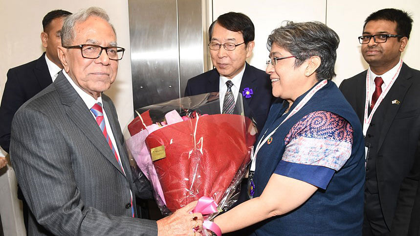 Bangladesh ambassador to Japan Rabab Fatima and special assistant to Japanese foreign minister Kenjiro Monji received the president at Haneda International Airport. Photo: PID