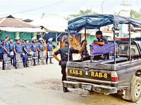 Law enforcement members kept a vigil in Bhola. Prothom Alo File Photo