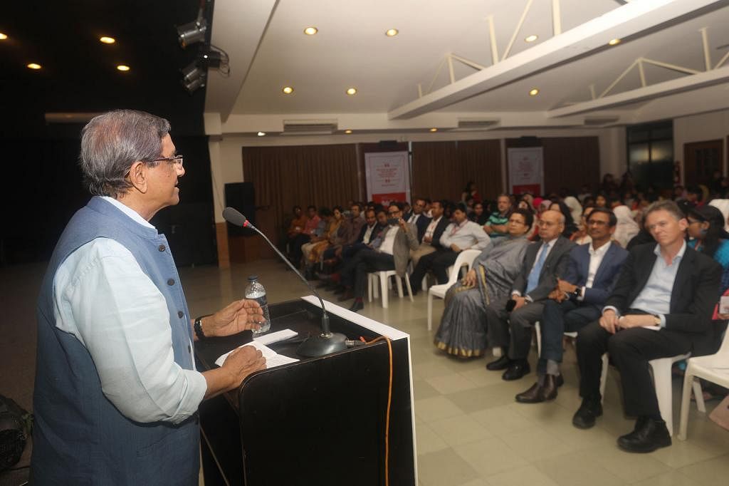 Prothom Alo editor Matiur Rahman addresses the IDLC-Prothom Alo Trust Aditiya reception programme at the auditorium of Asian University for Women, Chittagong on 29 October. Photo: Sourav Das