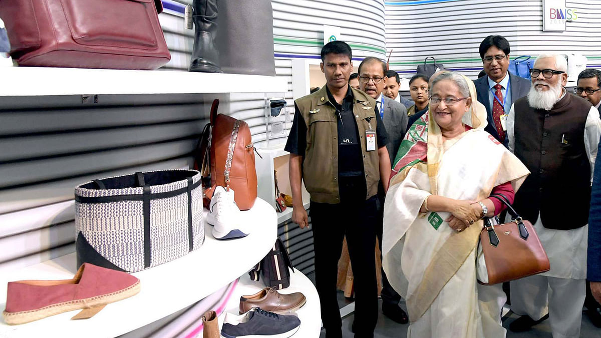 Prime minister Sheikh Hasina visits various stalls and pavilions after inaugurating the Bangladesh Leather Footwear and Leather Goods International Sourcing Show-2019 at Bangabandhu International Conference Centre (BICC) on Wednesday. Photo: PID