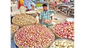 The inflation rate decreases to 5.47 percentage point in October from 5.54 in the previous month. Prothom Alo file photo