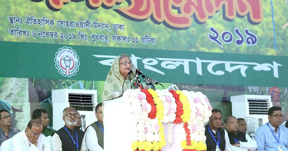 Prime minsiter Sheikh Hasina delivers speech at the 10th national council of Bangladesh Krishak League at Suhrawardy Udyan in Dhaka on 6 Novemebr. Photo: UNB/PID