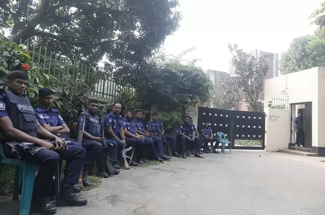 Police protection outside the residence of Jahangirnagar University vice chancellor in Savar on Wednesday. Photo: Tanvir Ahmed