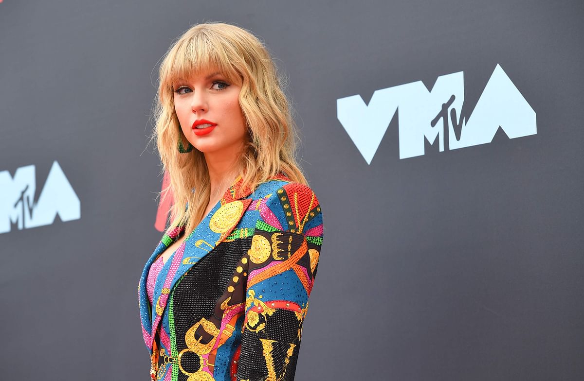 In this file photo taken on 26 August, 2019 US singer-songwriter Taylor Swift arrives for the 2019 MTV Video Music Awards at the Prudential Center in Newark, New Jersey. Photo: AFP