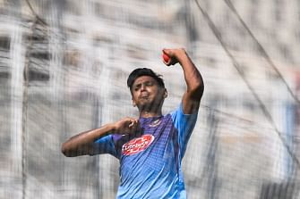 Bangladesh`s Mustafizur Rahman delivers a ball during a practice session at The Eden Gardens cricket stadium in Kolkata on 20 November 2019, ahead of the second Test cricket match between India and Bangladesh. Photo: AFP