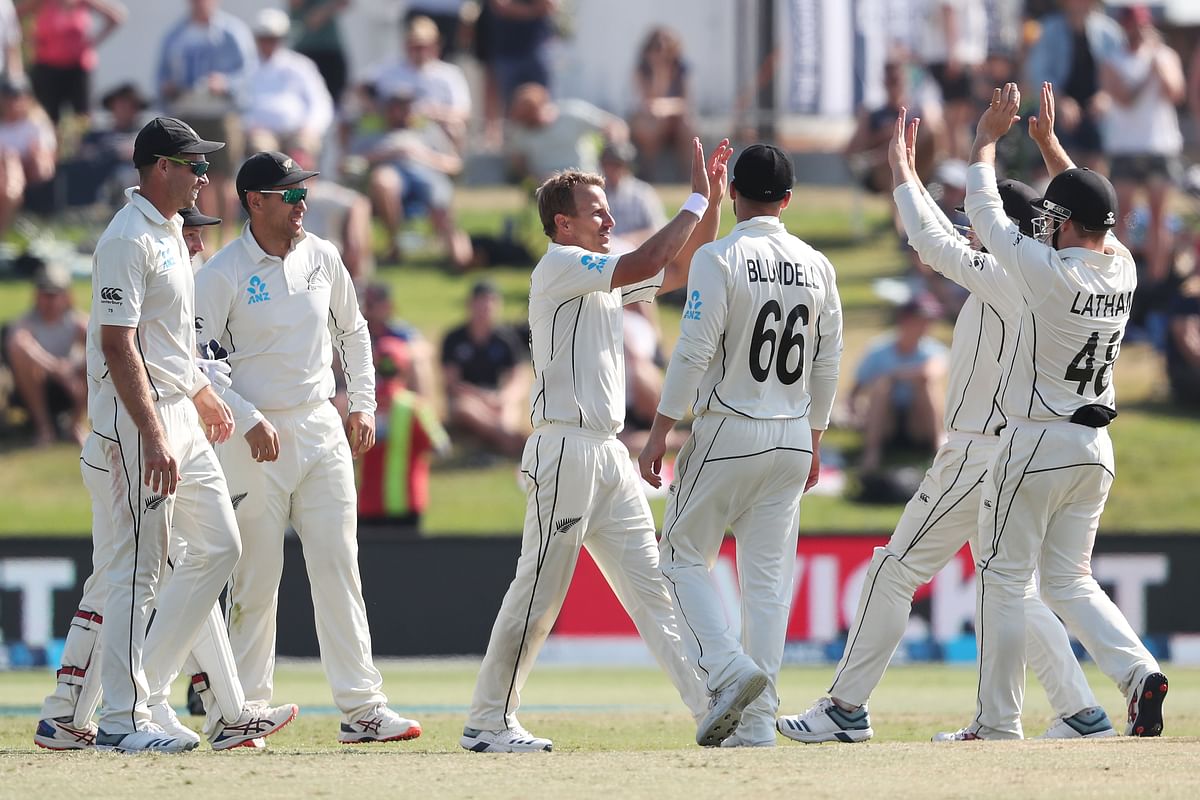 New Zealand’s Neil Wagner (C) celebrates the final wicket of England’s Stuart Broad during the fifth day of the first cricket test between England and New Zealand at Bay Oval in Mount Maunganui on 25 November, 2019. Photo: AFP