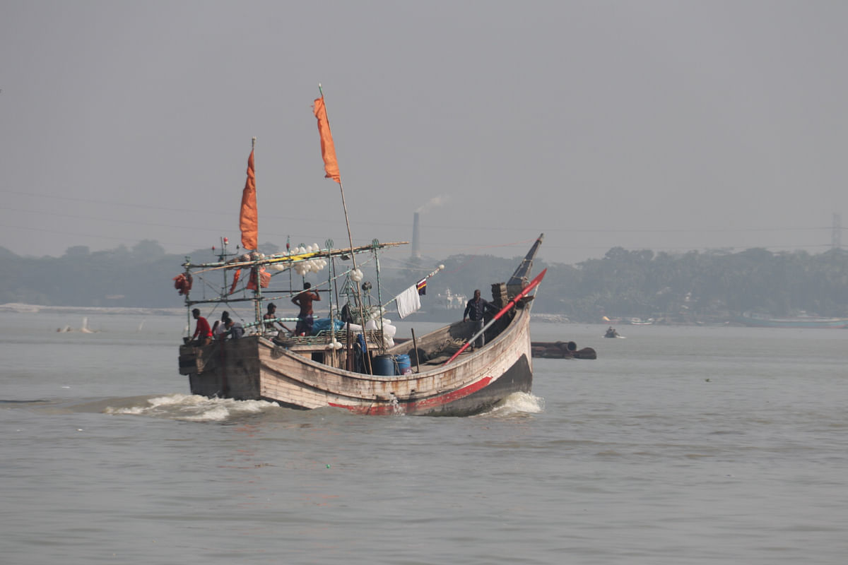 A fishing trawler in the waters of river Kirtankhola in Barishal on 30 November 2019. Photo: Saiyan