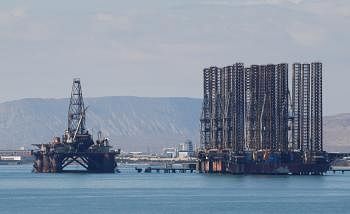 An offshore oil rig is seen in the Caspian Sea near Baku, Azerbaijan, on 5 October 2017. Reuters File Photo