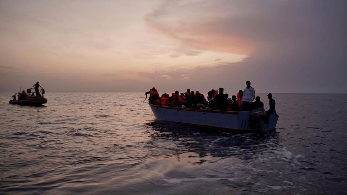 Migrants on boats. Photo: UNB