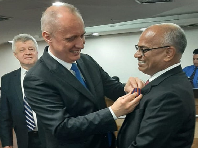 Aniruddha Kumar Roy received Belarus government’s State Medal recently. Photo: UNB