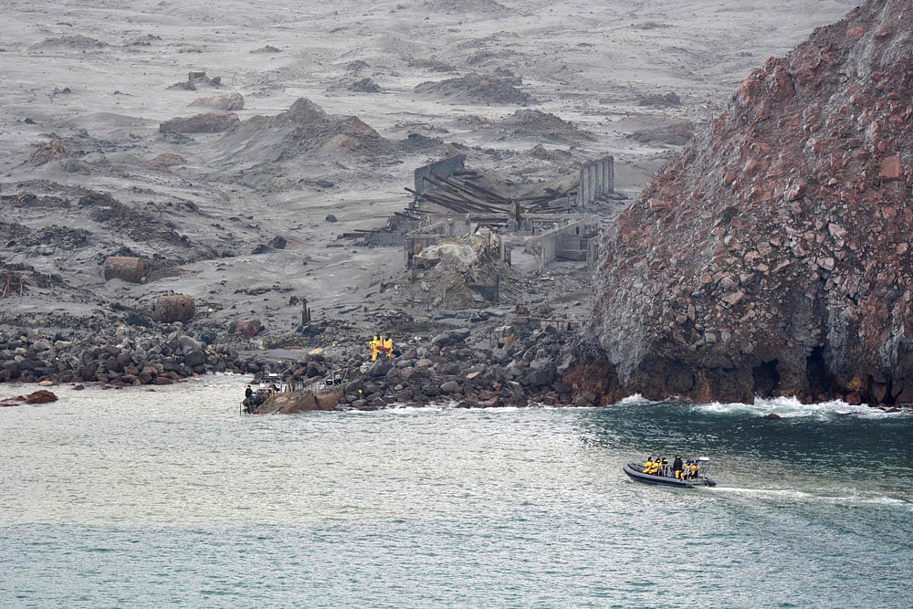 Handout photo of New Zealand Defence Force shows elite soldiers taking part in a mission to retrieve bodies from White Island after the December 9 volcanic eruption, off the coast from Whakatane on the North Island. Photo: AFP