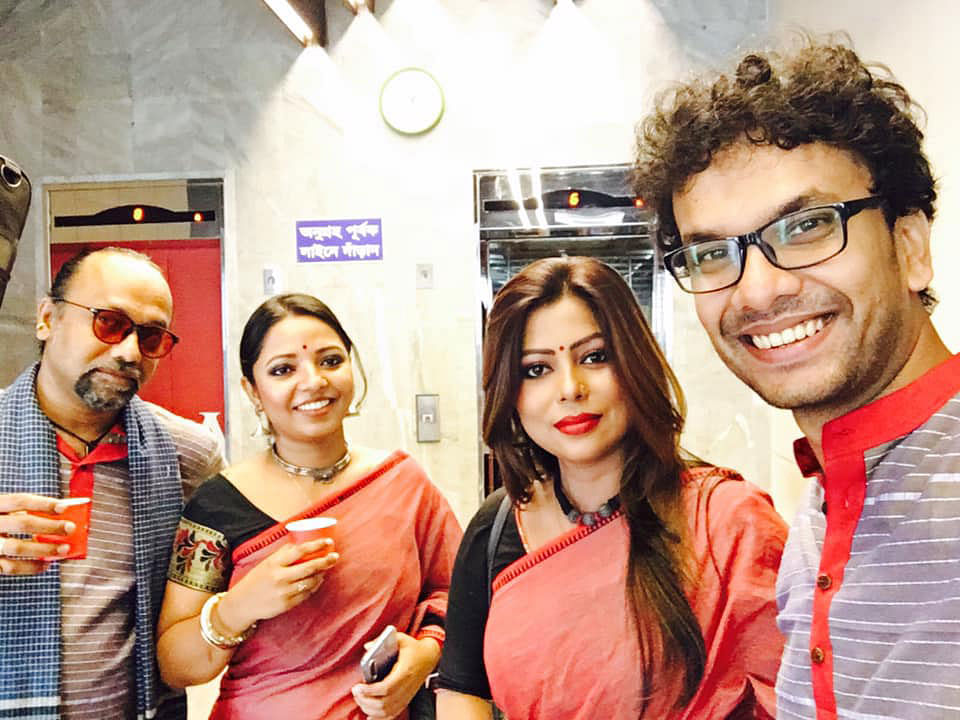 Prithwi Raj (R) along with Sajeeb (L), Priyanka Gope (2nd L) and Anima Roy, after performing at Prothom Alo’s 21st anniversary event. Photo: Facebook of Prithi Raj