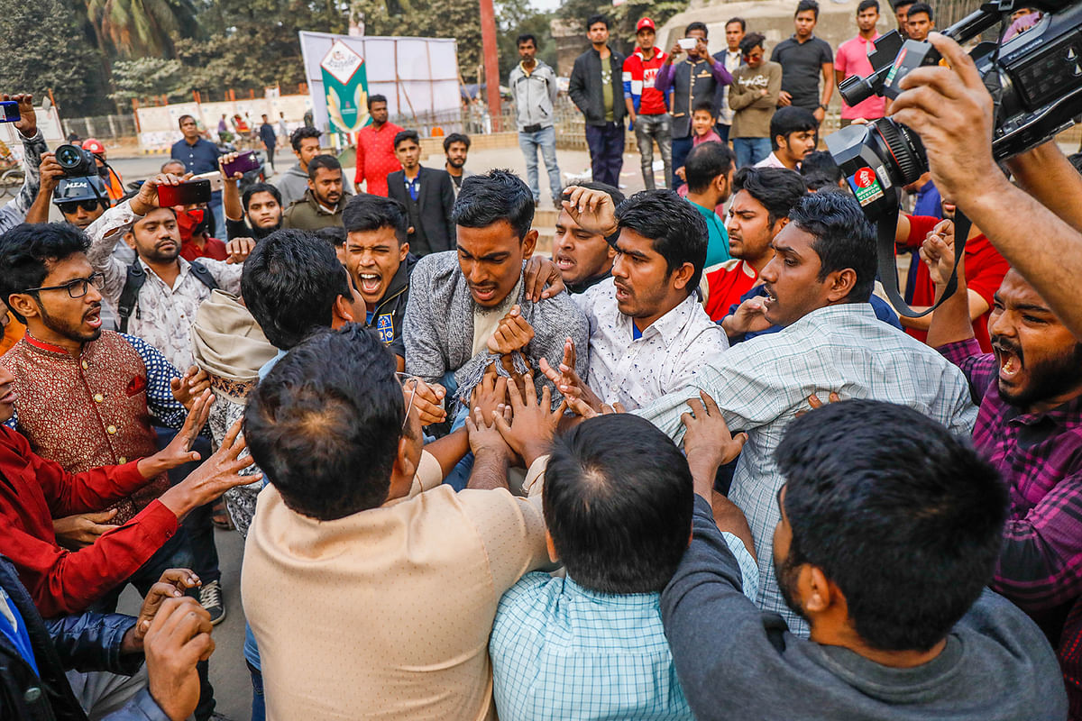 Vice-president of Dhaka University Central Students` Union (DUCSU) Nurul Haque Nur came under an attack on the Dhaka University (DU) campus on Tuesday reportedly by Muktijoddha Mancha activists. Photo: Dipu Malakar
