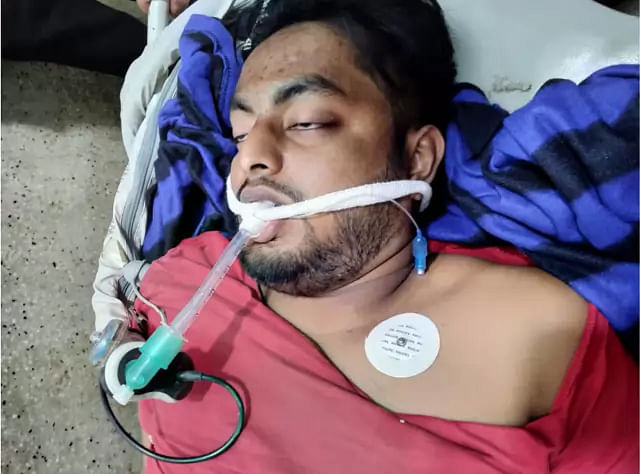 Tuhin Farabi kept on life support on 22 December, 2019. Photo: Prothom Alo