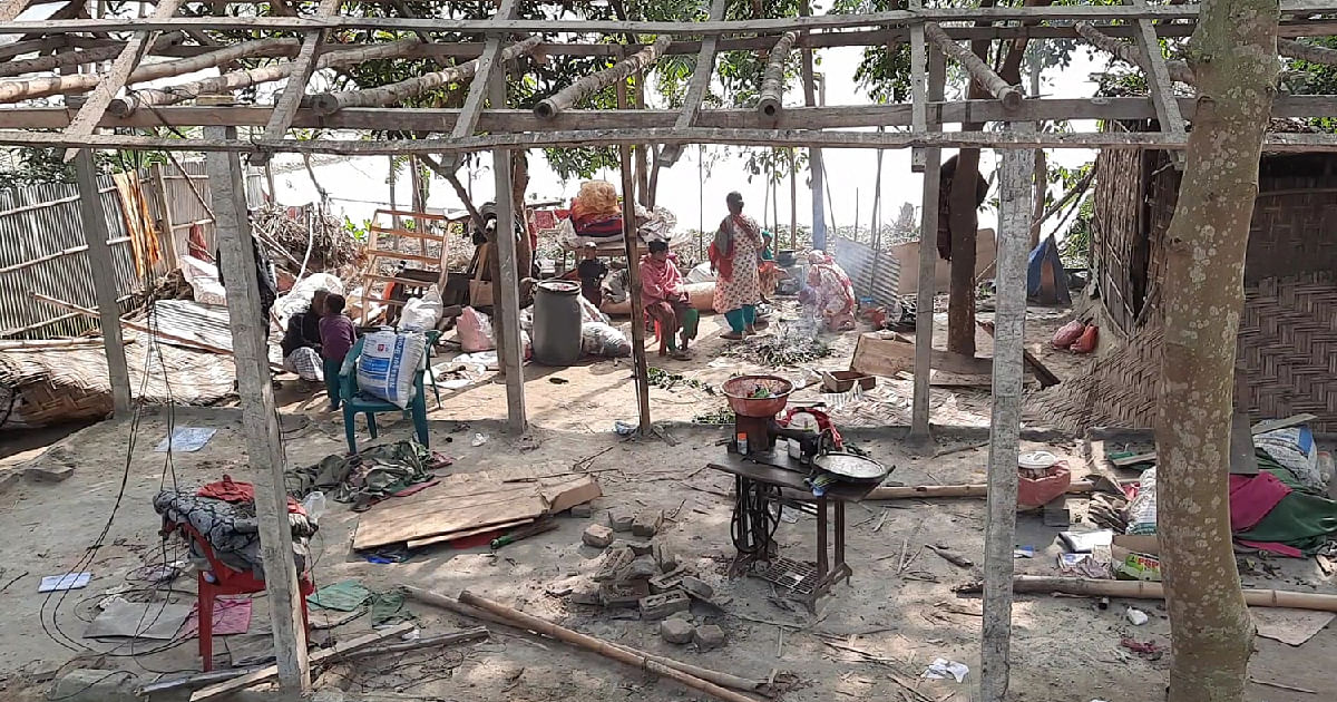 Site of eviction on the bank of Karatoa river in Panchagarh. Photo: UNB