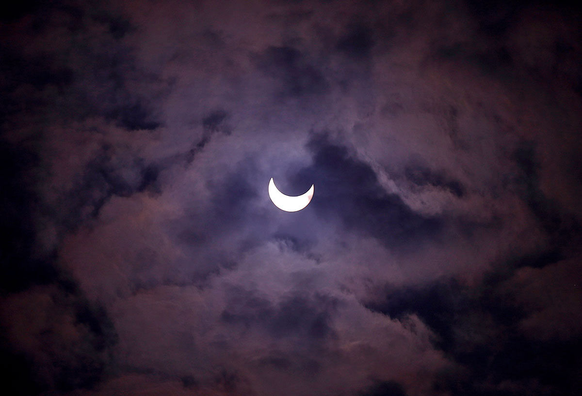 Annular solar eclipse occurs over the skies of Cheruvathur town in the southern state of Kerala, India, on 26 December 2019. Photo: Reuters