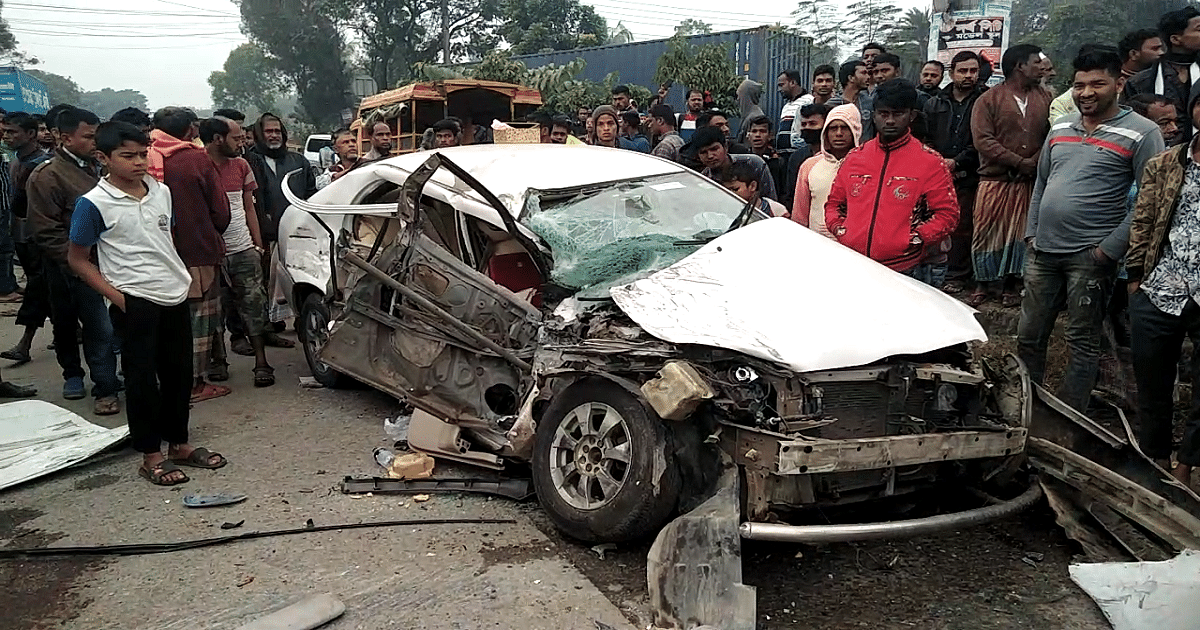 Another car destroyed in the accident at Fouzdarhat of Sitakunda upazila in Chattogram on Saturday. Photo: UNB