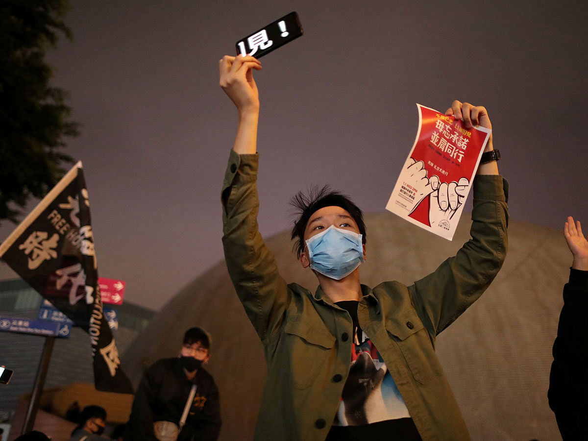 Anti-government demonstrators protest on New Year’s Eve in Hong Kong, China, 31 December 2019. Photo: Reuters